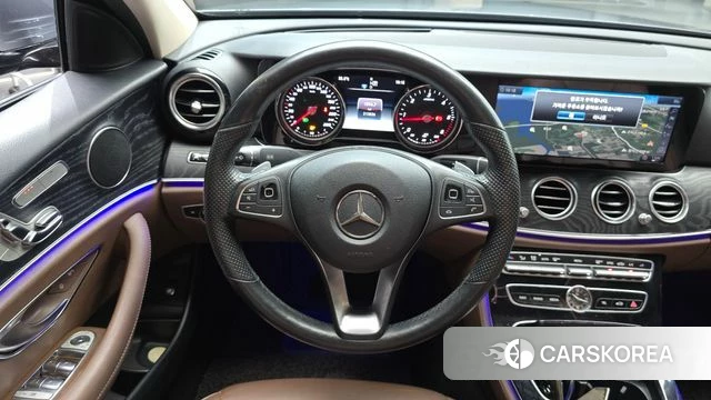 Mercedes-Benz E-Class W213 2018 Серый из Кореи, фото 4