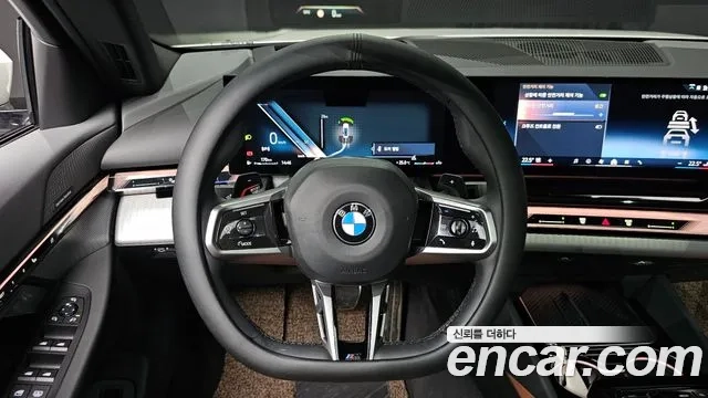 BMW 5 Series (G60) 2023 Белый из Кореи, фото 4