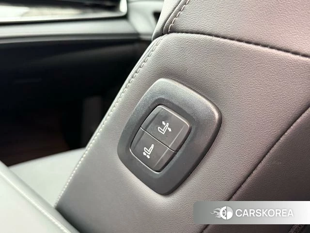 Toyota Camry 2026 Белый из Китая, фото 4