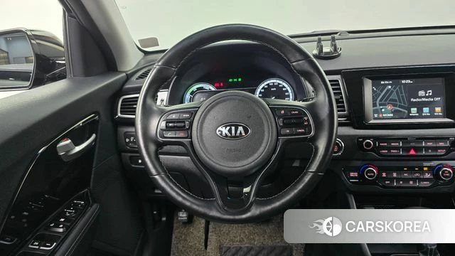 Kia Niro 2018 Черный из Кореи, фото 4