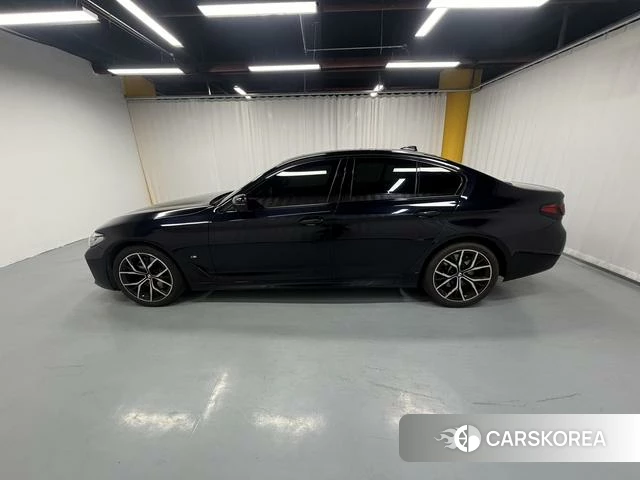BMW 5 series (imported) 2021 Черный из Китая, фото 4