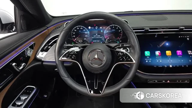 Mercedes-Benz E-Class W214 2024 Серебристо-серый из Кореи, фото 4