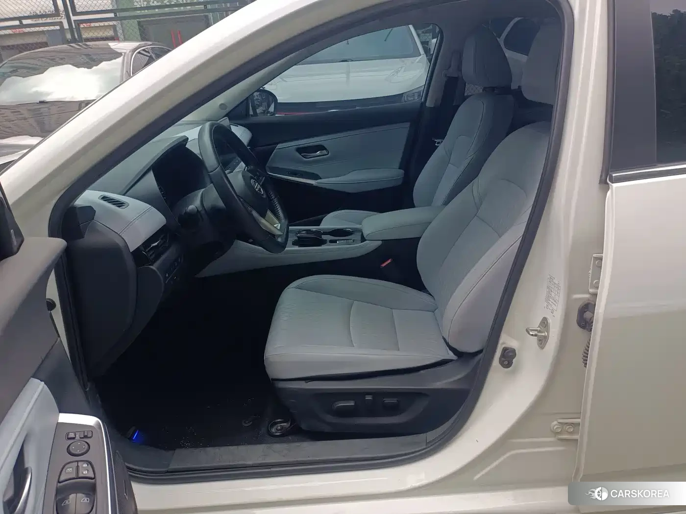 Nissan Sylphy 2023 Белый из Китая, фото 4