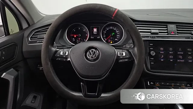 Volkswagen Tiguan second Generation 2020 Белый из Кореи, фото 4