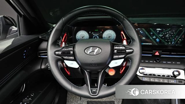 Hyundai The New Avante (CN7) 2023 Серебристо-серый из Кореи, фото 4