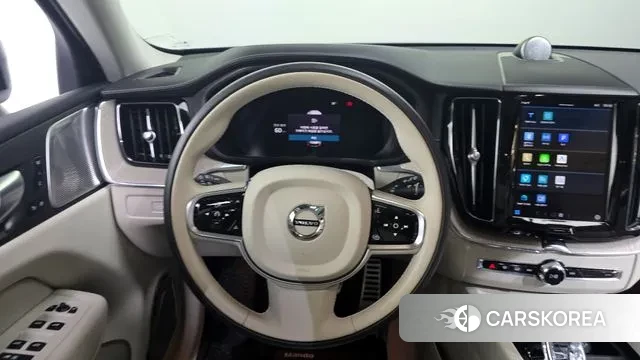 Volvo XC60 second Generation 2023 Черный из Кореи, фото 4