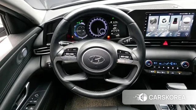 Hyundai Avante Hybrid (CN7) 2021 Серебристо-серый из Кореи, фото 4