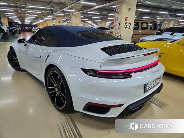 Porsche 911(992) 2021 Белый из Кореи, фото 4