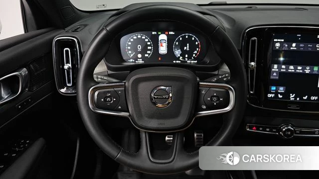 Volvo XC40 2021 Белый из Кореи, фото 4