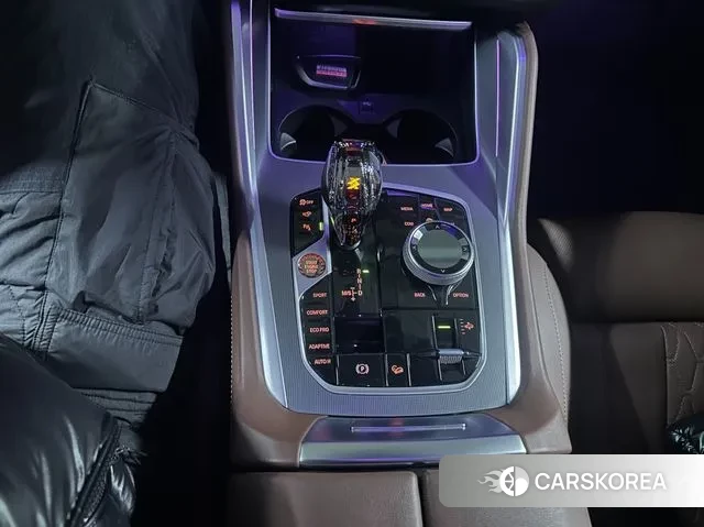 BMW X6 (G06) 2023 Белый из Кореи, фото 4