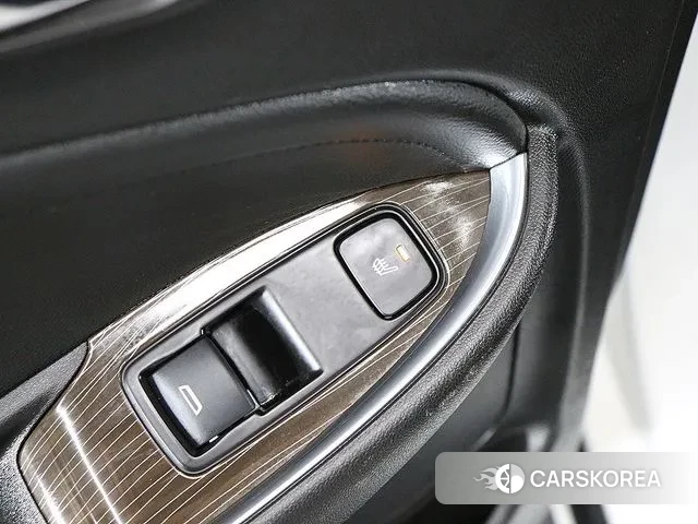 Chevrolet (GM Daewoo) All New Malibu 2018 Жемчужный цвет из Кореи, фото 4