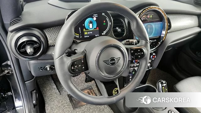 Mini Cooper Electric 2023 Черный из Кореи, фото 4