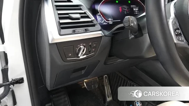 BMW iX3 2024 Белый из Кореи, фото 4