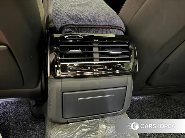 Audi A8 (D5) 2023 Черный из Кореи, фото 4