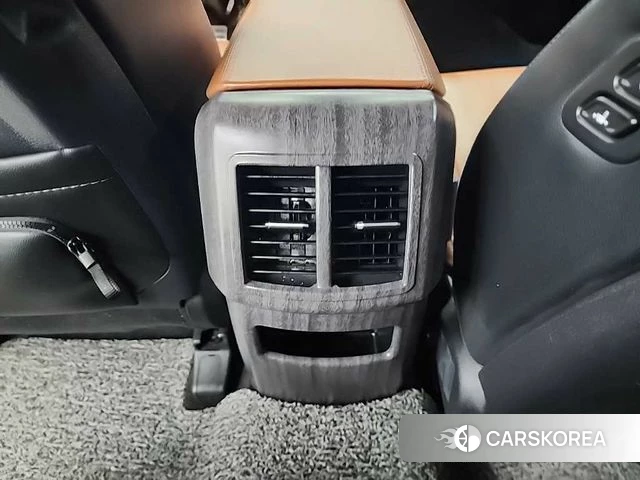 Kia Sportage 5th Generation 2023 Белый из Кореи, фото 4
