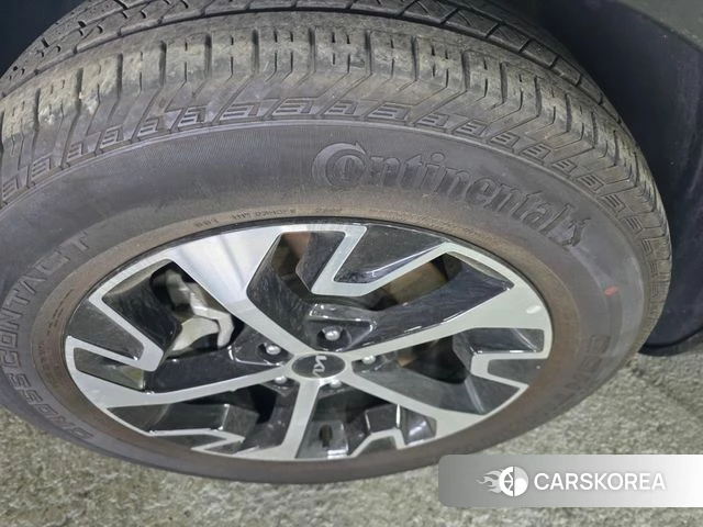 Kia Sportage 5th Generation Hybrid 2023 Белый из Кореи, фото 4