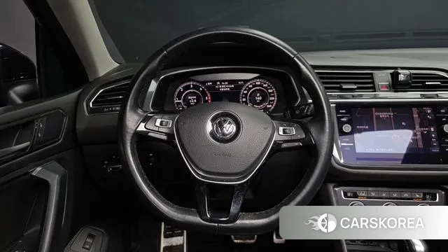 Volkswagen Tiguan Allspace 2018 Черный из Кореи, фото 4