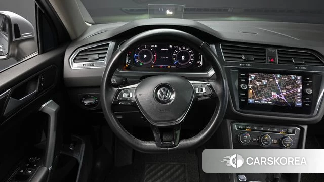 Volkswagen Tiguan Allspace 2020 Серебряный из Кореи, фото 4
