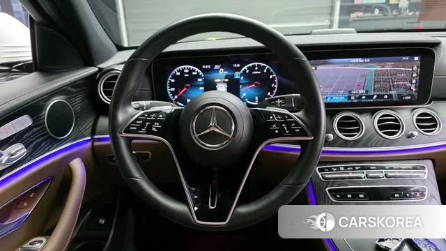 Mercedes-Benz E-Class W213 2022 Белый из Кореи, фото 4