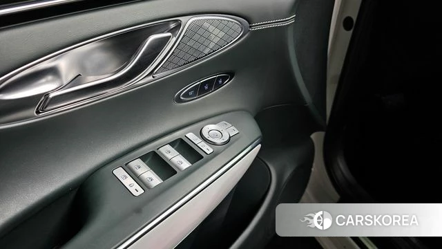 Genesis Electrified GV70 2022 Белый из Кореи, фото 4