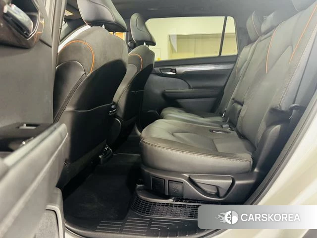 Toyota Crown Lufang 2024 Белый из Китая, фото 4