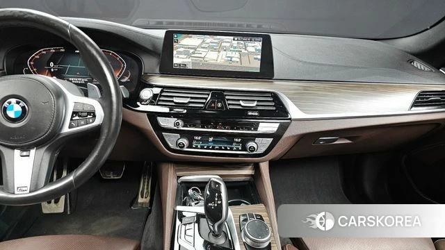BMW 5 Series (G30) 2019 Серый из Кореи, фото 4