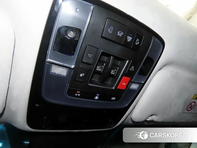 Hyundai Staria 2023 Черный из Кореи, фото 4