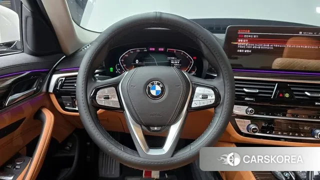 BMW 5 Series (G30) 2021 Белый из Кореи, фото 4