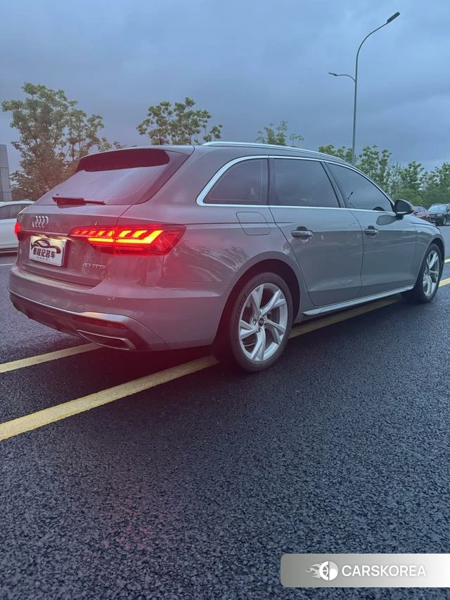 Audi A4 (import) 2021 Темно-серый из Китая, фото 4