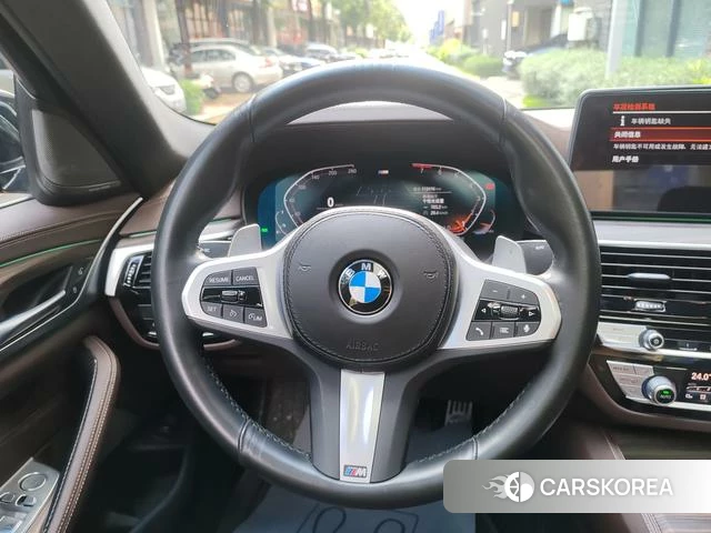 BMW 5 series 2022 Черный из Китая, фото 4