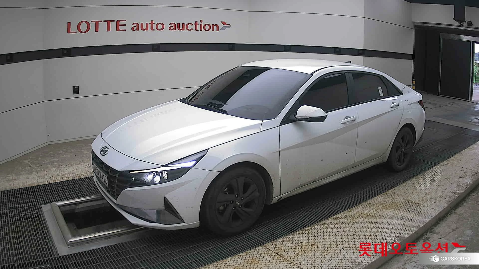Hyundai Avante 2023 Polar White из Кореи, фото 4