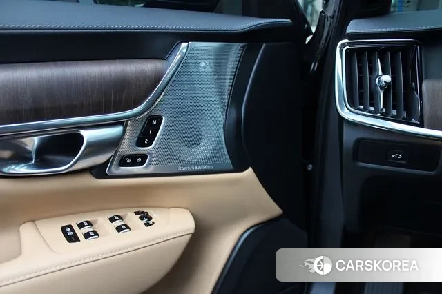 Volvo S90 2023 Черный из Кореи, фото 4