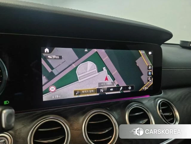 Mercedes-Benz E-Class W213 2023 Белый из Кореи, фото 4