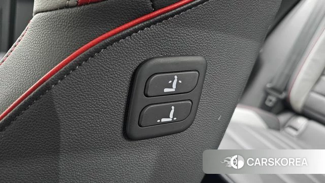 Volkswagen Golf 8th Generation 2024 Белый из Кореи, фото 4