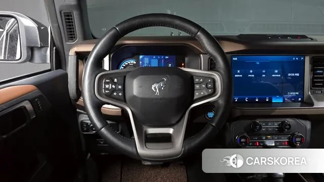 Ford Bronco 6th Generation 2023 Серебристо-серый из Кореи, фото 4