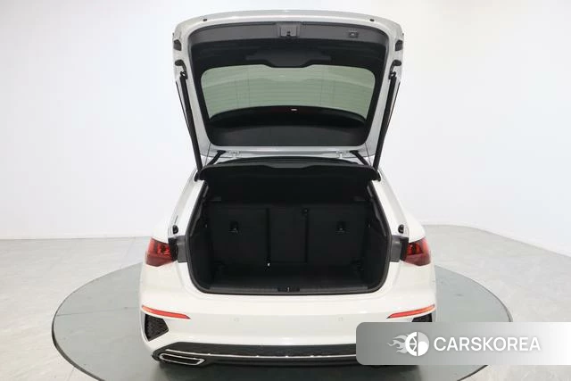 Audi A3 2022 Белый из Китая, фото 4