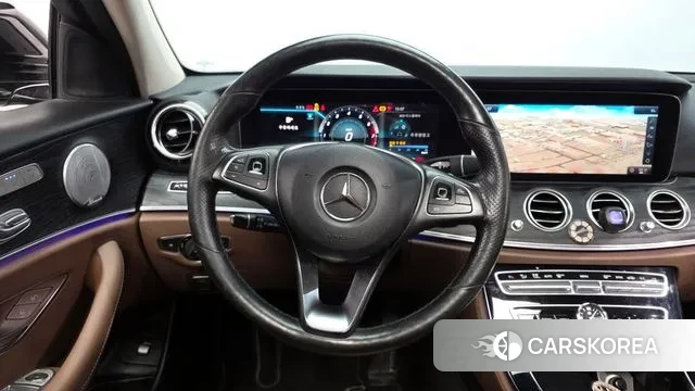 Mercedes-Benz E-Class W213 2018 Черный из Кореи, фото 4