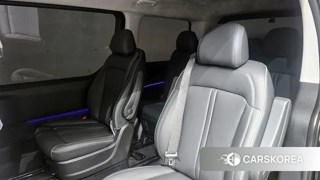 Hyundai Staria 2022 Серый из Кореи, фото 4