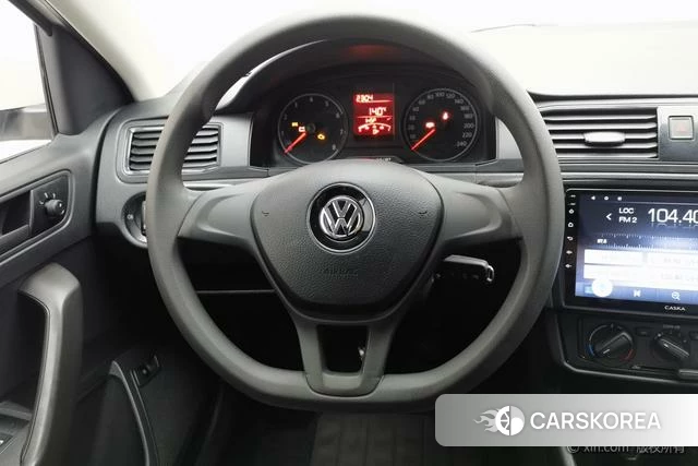 Volkswagen Santana 2022 Белый из Китая, фото 4