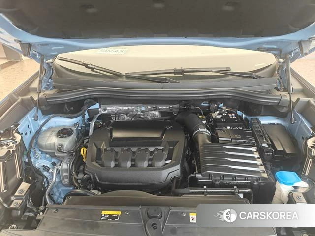 Volkswagen Tiguan L 2024 Темно-серый из Китая, фото 4