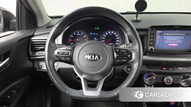 Kia Stonic 2018 Черный из Кореи, фото 4