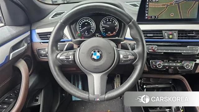 BMW X2 (F39) 2022 Светло-серебряный цвет из Кореи, фото 4