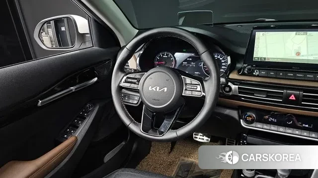 Kia Seltos 2022 Белый из Кореи, фото 4