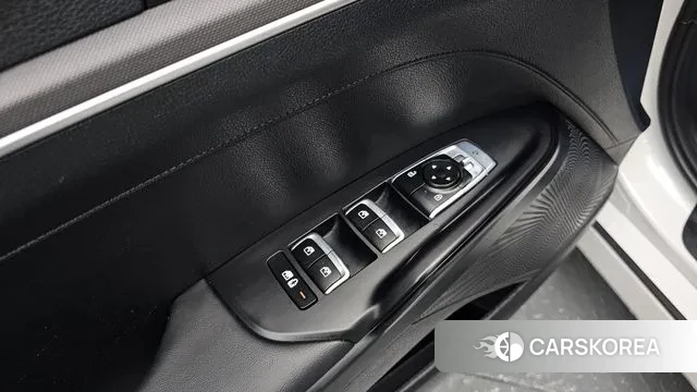 Kia K5 3rd generation 2023 Белый из Кореи, фото 4