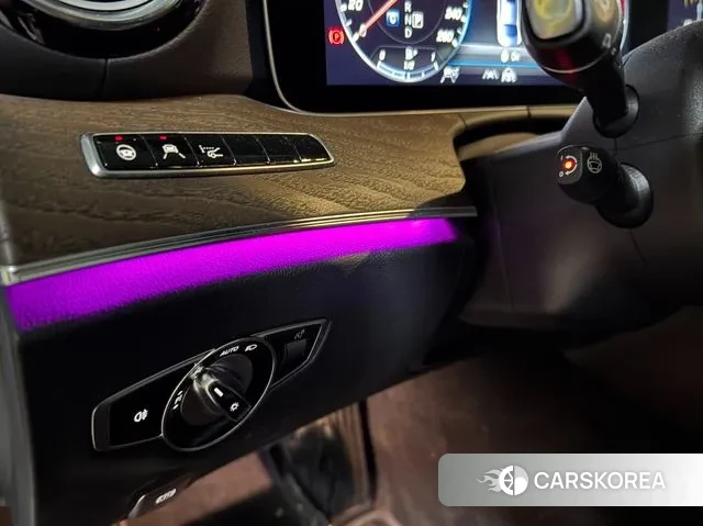 Mercedes-Benz E-Class W213 2020 Белый из Кореи, фото 4