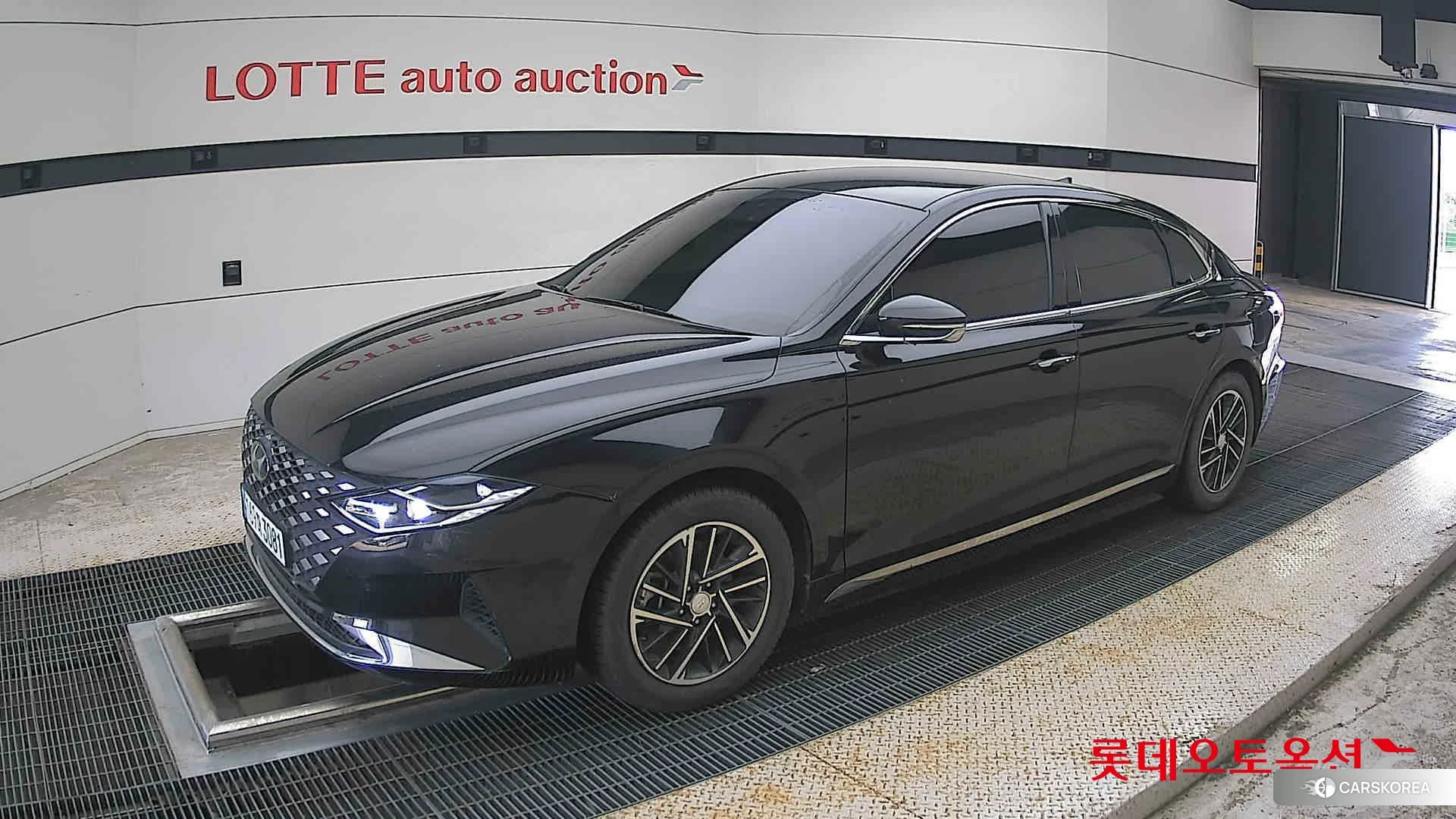 Hyundai Grandeur 2022 Midnight Black Pearl из Кореи, фото 4