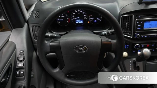 Hyundai The New Grand Starex 2019 Желтый из Кореи, фото 4