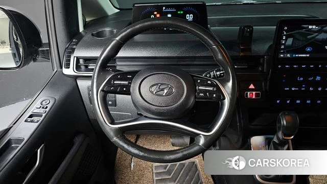 Hyundai Staria 2022 Серебряный из Кореи, фото 4
