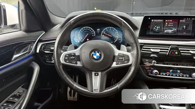 BMW 5 Series (G30) 2019 Белый из Кореи, фото 4