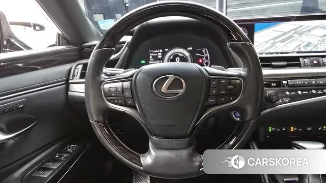 Lexus ES300h 7th generation 2018 Темно-зеленый из Кореи, фото 4